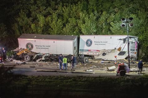 5 killed when RV blows tire, crashes head-on into tractor-trailer